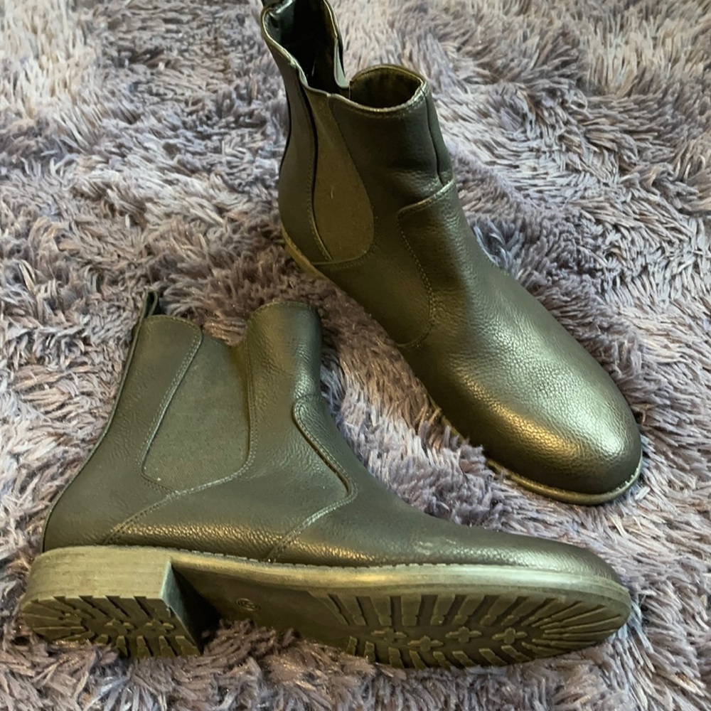 Size 9 Black Booties